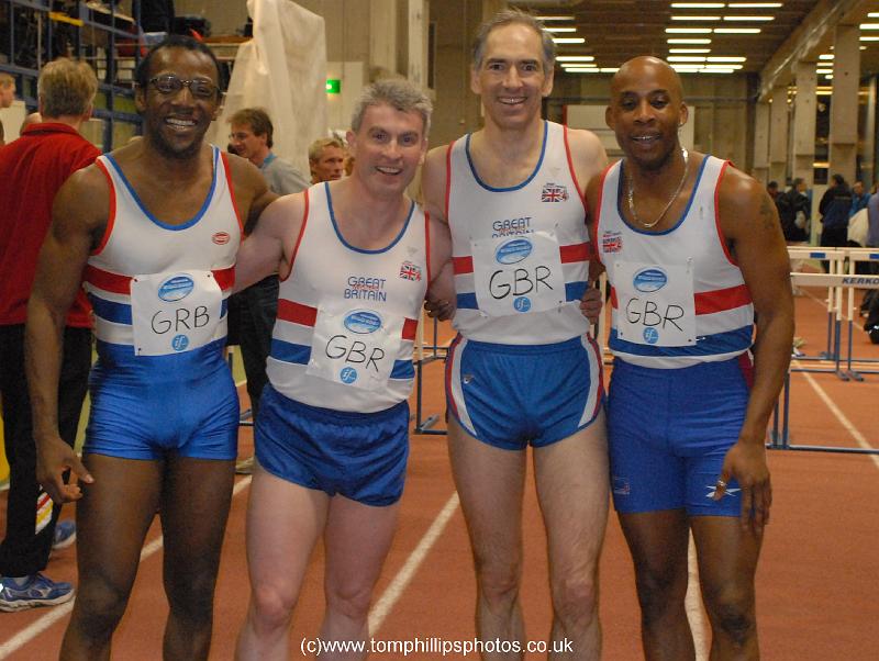 M45 4x200m relay.jpg